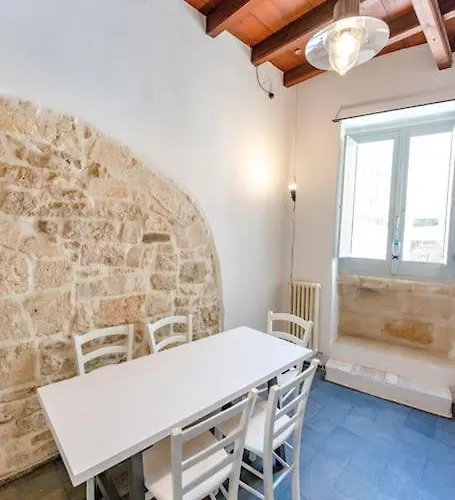 度假居 Aquatica 滨海波利尼亚诺